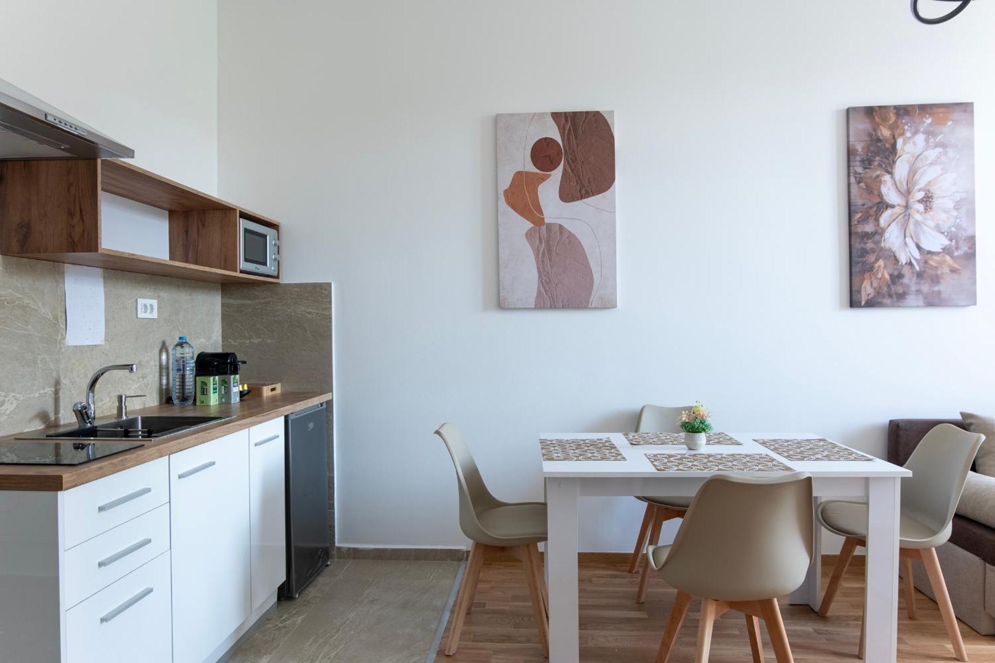 Home Art Apartments สโกเปีย ภายนอก รูปภาพ