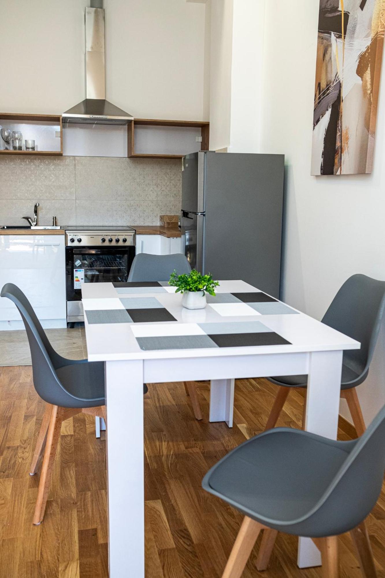 Home Art Apartments สโกเปีย ภายนอก รูปภาพ