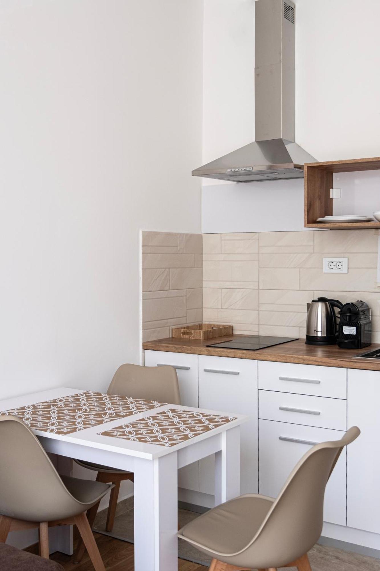 Home Art Apartments สโกเปีย ภายนอก รูปภาพ
