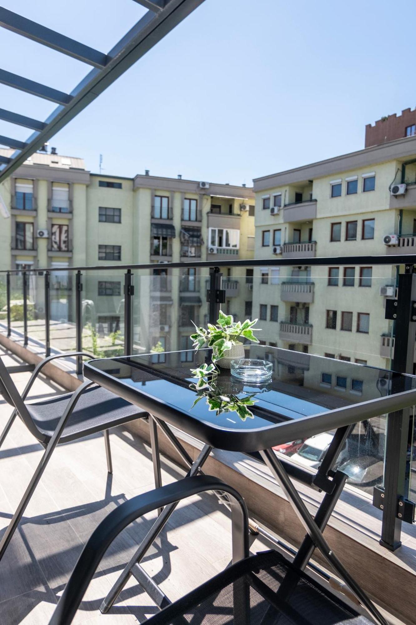 Home Art Apartments สโกเปีย ภายนอก รูปภาพ